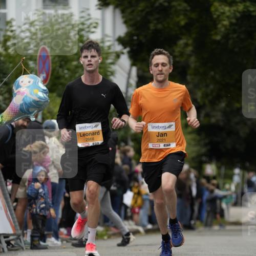 30.08.2026 - Blankeneser Heldenlauf Patografie http://msf.ph/oto/10088214 30.08.2026 11:38:18 Ziel 2021, 2190, 2458, 2668, 2814, 2845 meine-sportfotos.de