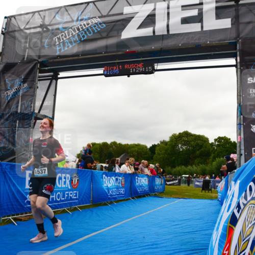 30.08.2026 - Elbe Triathlon Hamburg LAZAROV Photography http://msf.ph/oto/10088220 30.08.2026 12:19:23 Ziel 1537 meine-sportfotos.de
