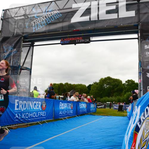 30.08.2026 - Elbe Triathlon Hamburg LAZAROV Photography http://msf.ph/oto/10088224 30.08.2026 12:19:23 Ziel 1537 meine-sportfotos.de