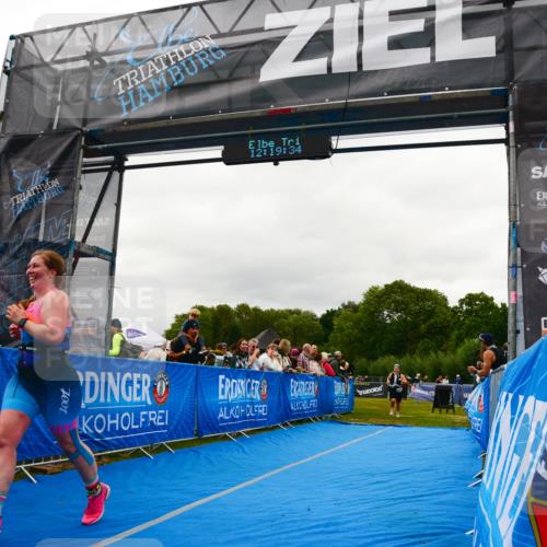 30.08.2026 - Elbe Triathlon Hamburg LAZAROV Photography http://msf.ph/oto/10088234 30.08.2026 12:19:34 Ziel 1504, 1623 meine-sportfotos.de