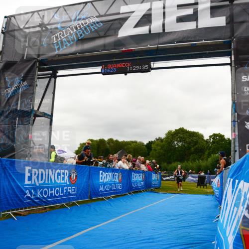 30.08.2026 - Elbe Triathlon Hamburg LAZAROV Photography http://msf.ph/oto/10088238 30.08.2026 12:19:35 Ziel 1504, 1623 meine-sportfotos.de