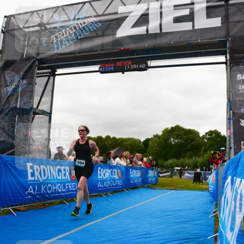 30.08.2026 - Elbe Triathlon Hamburg LAZAROV Photography http://msf.ph/oto/10088253 30.08.2026 12:19:44 Ziel 1694 meine-sportfotos.de