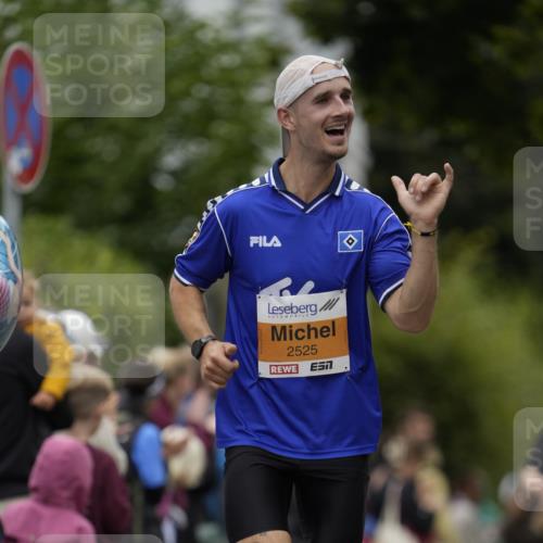 30.08.2026 - Blankeneser Heldenlauf Patografie http://msf.ph/oto/10088295 30.08.2026 11:39:11 Ziel 2525 meine-sportfotos.de
