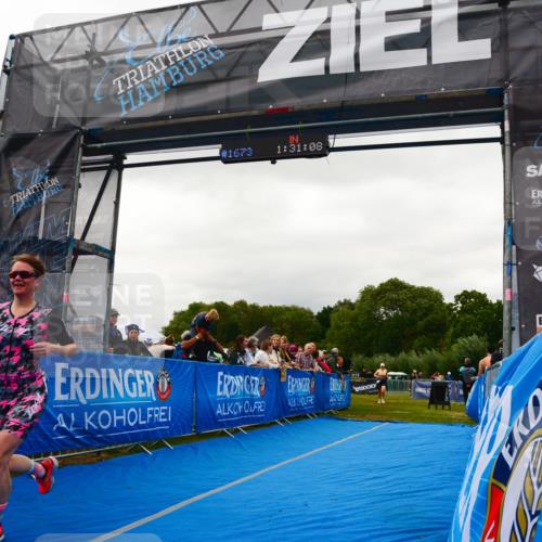 30.08.2026 - Elbe Triathlon Hamburg LAZAROV Photography http://msf.ph/oto/10088319 30.08.2026 12:21:07 Ziel 1673 meine-sportfotos.de