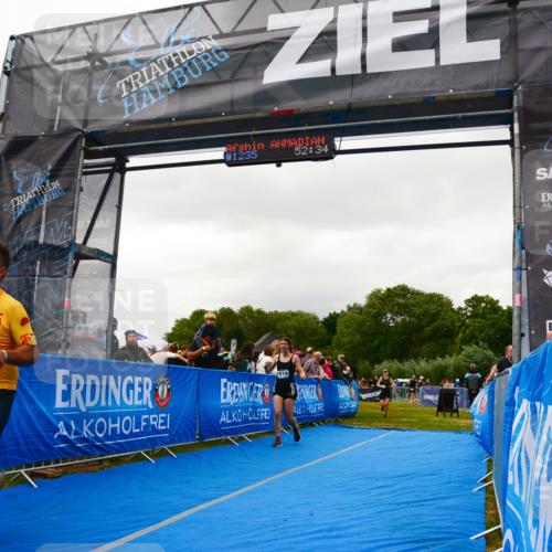 30.08.2026 - Elbe Triathlon Hamburg LAZAROV Photography http://msf.ph/oto/10088354 30.08.2026 12:21:45 Ziel 1235, 1519, 1546 meine-sportfotos.de