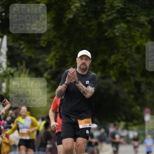 30.08.2026 - Blankeneser Heldenlauf Patografie http://msf.ph/oto/10088360 30.08.2026 11:39:37 Ziel 2102, 2342, 2833, 2948 meine-sportfotos.de