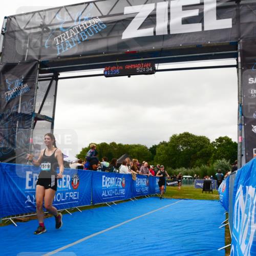 30.08.2026 - Elbe Triathlon Hamburg LAZAROV Photography http://msf.ph/oto/10088361 30.08.2026 12:21:47 Ziel 1235, 1519, 1546, 1606 meine-sportfotos.de