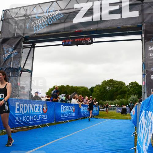 30.08.2026 - Elbe Triathlon Hamburg LAZAROV Photography http://msf.ph/oto/10088365 30.08.2026 12:21:47 Ziel 1235, 1519, 1546, 1606 meine-sportfotos.de