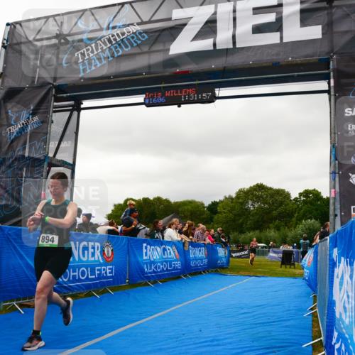 30.08.2026 - Elbe Triathlon Hamburg LAZAROV Photography http://msf.ph/oto/10088384 30.08.2026 12:22:03 Ziel 894, 1604, 1613 meine-sportfotos.de