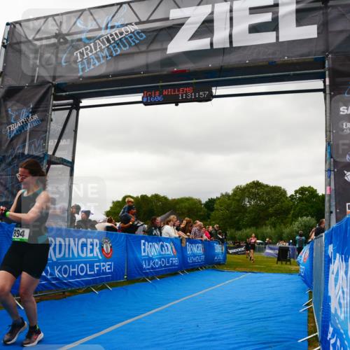 30.08.2026 - Elbe Triathlon Hamburg LAZAROV Photography http://msf.ph/oto/10088385 30.08.2026 12:22:03 Ziel 894, 1604, 1613 meine-sportfotos.de