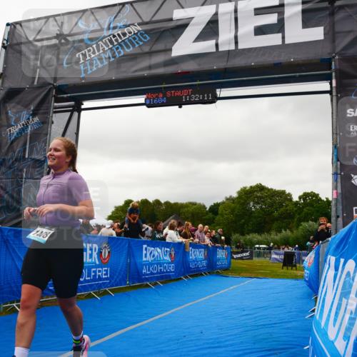 30.08.2026 - Elbe Triathlon Hamburg LAZAROV Photography http://msf.ph/oto/10088406 30.08.2026 12:22:15 Ziel 1408, 1613 meine-sportfotos.de