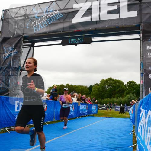 30.08.2026 - Elbe Triathlon Hamburg LAZAROV Photography http://msf.ph/oto/10088411 30.08.2026 12:22:49 Ziel 1540, 1543, 1609, 1611 meine-sportfotos.de