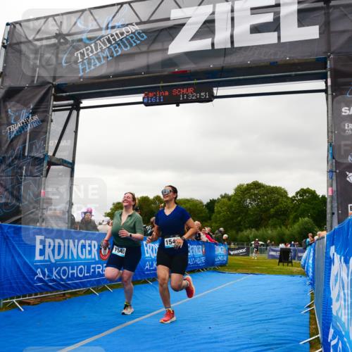 30.08.2026 - Elbe Triathlon Hamburg LAZAROV Photography http://msf.ph/oto/10088421 30.08.2026 12:22:57 Ziel 1540, 1543, 1711 meine-sportfotos.de