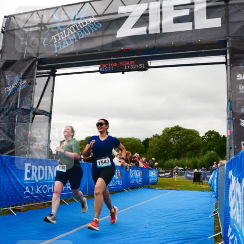 30.08.2026 - Elbe Triathlon Hamburg LAZAROV Photography http://msf.ph/oto/10088422 30.08.2026 12:22:57 Ziel 1540, 1543, 1711 meine-sportfotos.de