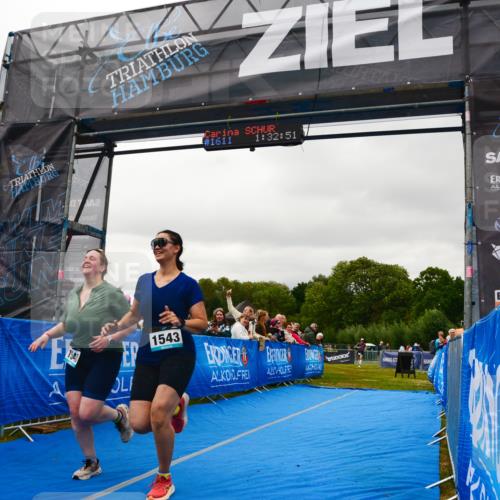 30.08.2026 - Elbe Triathlon Hamburg LAZAROV Photography http://msf.ph/oto/10088423 30.08.2026 12:22:57 Ziel 1540, 1543, 1711 meine-sportfotos.de