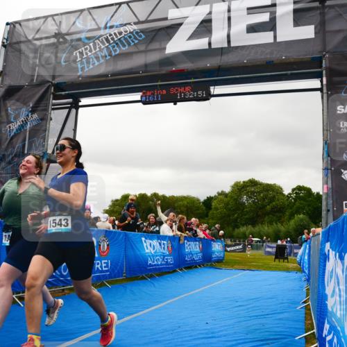 30.08.2026 - Elbe Triathlon Hamburg LAZAROV Photography http://msf.ph/oto/10088424 30.08.2026 12:22:58 Ziel 1540, 1543, 1711 meine-sportfotos.de