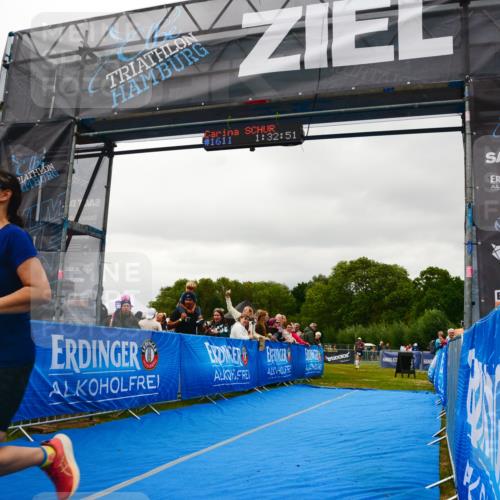 30.08.2026 - Elbe Triathlon Hamburg LAZAROV Photography http://msf.ph/oto/10088425 30.08.2026 12:22:58 Ziel 1540, 1543, 1711 meine-sportfotos.de