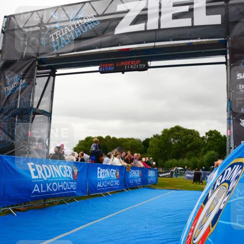 30.08.2026 - Elbe Triathlon Hamburg LAZAROV Photography http://msf.ph/oto/10088428 30.08.2026 12:23:06 Ziel 1711 meine-sportfotos.de