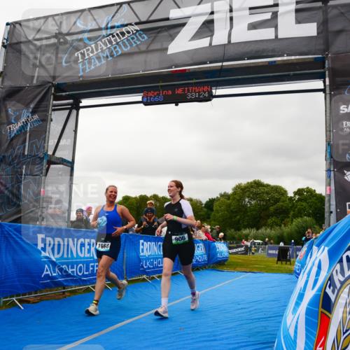 30.08.2026 - Elbe Triathlon Hamburg LAZAROV Photography http://msf.ph/oto/10088435 30.08.2026 12:23:23 Ziel 906, 1668 meine-sportfotos.de
