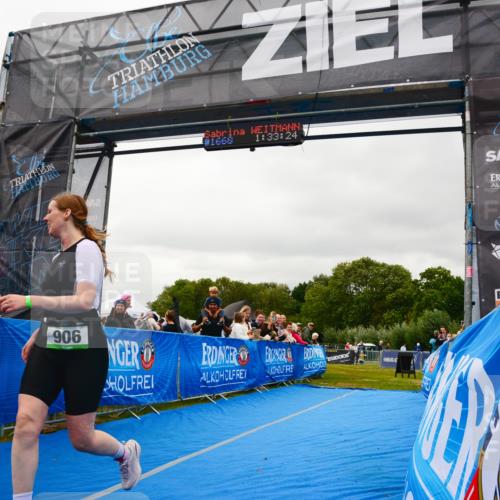 30.08.2026 - Elbe Triathlon Hamburg LAZAROV Photography http://msf.ph/oto/10088440 30.08.2026 12:23:24 Ziel 906, 1668 meine-sportfotos.de