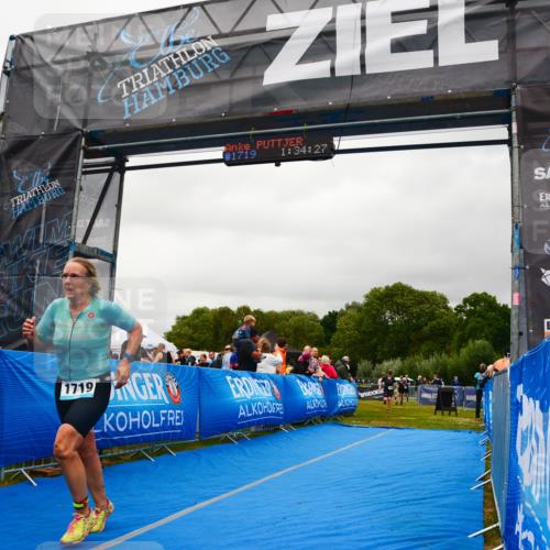 30.08.2026 - Elbe Triathlon Hamburg LAZAROV Photography http://msf.ph/oto/10088451 30.08.2026 12:24:27 Ziel 925, 1672, 1719 meine-sportfotos.de