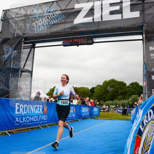 30.08.2026 - Elbe Triathlon Hamburg LAZAROV Photography http://msf.ph/oto/10088475 30.08.2026 12:24:46 Ziel 1602 meine-sportfotos.de