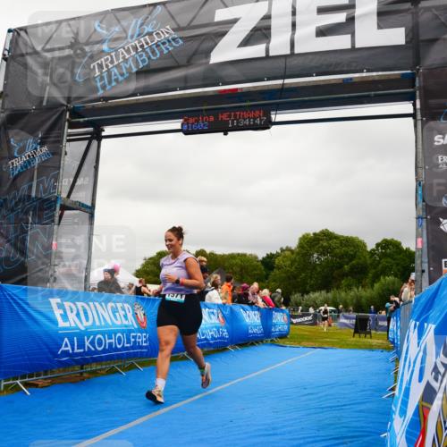30.08.2026 - Elbe Triathlon Hamburg LAZAROV Photography http://msf.ph/oto/10088480 30.08.2026 12:24:55 Ziel 1571 meine-sportfotos.de