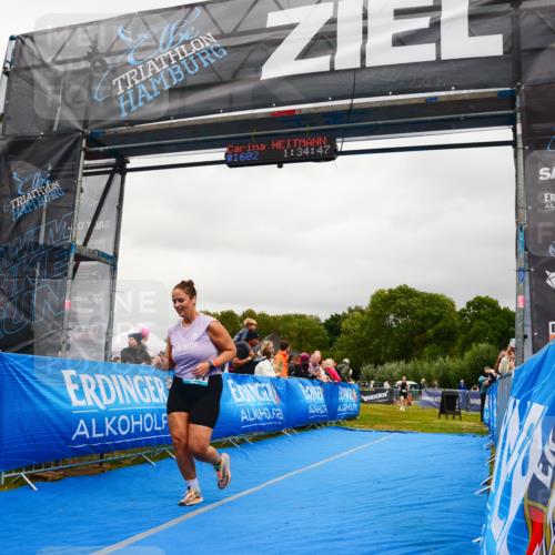 30.08.2026 - Elbe Triathlon Hamburg LAZAROV Photography http://msf.ph/oto/10088481 30.08.2026 12:24:55 Ziel 1571 meine-sportfotos.de