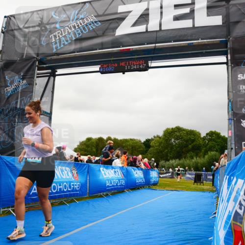 30.08.2026 - Elbe Triathlon Hamburg LAZAROV Photography http://msf.ph/oto/10088484 30.08.2026 12:24:56 Ziel 1571 meine-sportfotos.de