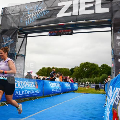 30.08.2026 - Elbe Triathlon Hamburg LAZAROV Photography http://msf.ph/oto/10088485 30.08.2026 12:24:56 Ziel 1571 meine-sportfotos.de
