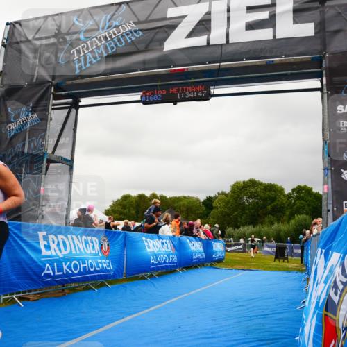 30.08.2026 - Elbe Triathlon Hamburg LAZAROV Photography http://msf.ph/oto/10088486 30.08.2026 12:24:56 Ziel 1571 meine-sportfotos.de
