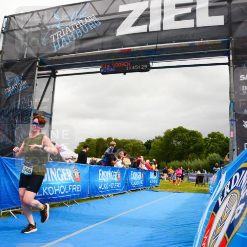 30.08.2026 - Elbe Triathlon Hamburg LAZAROV Photography http://msf.ph/oto/10088495 30.08.2026 12:25:28 Ziel 1506, 1582, 1636 meine-sportfotos.de