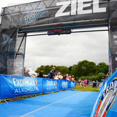 30.08.2026 - Elbe Triathlon Hamburg LAZAROV Photography http://msf.ph/oto/10088498 30.08.2026 12:25:29 Ziel 1506, 1582, 1585, 1636 meine-sportfotos.de