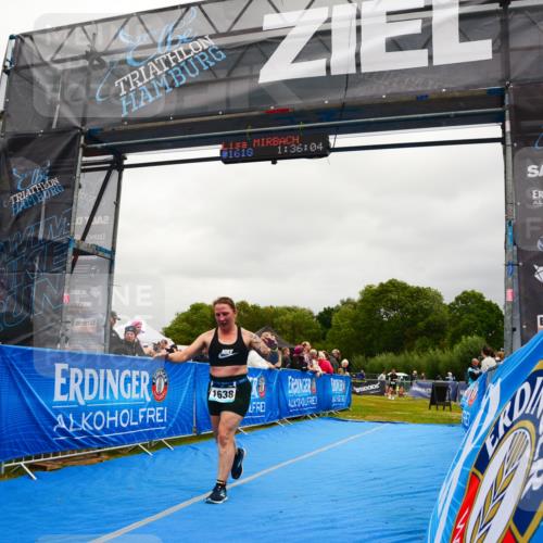 30.08.2026 - Elbe Triathlon Hamburg LAZAROV Photography http://msf.ph/oto/10088527 30.08.2026 12:26:10 Ziel 1638 meine-sportfotos.de