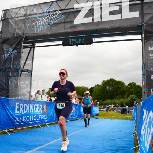 30.08.2026 - Elbe Triathlon Hamburg LAZAROV Photography http://msf.ph/oto/10088541 30.08.2026 12:26:37 Ziel 982, 1646 meine-sportfotos.de