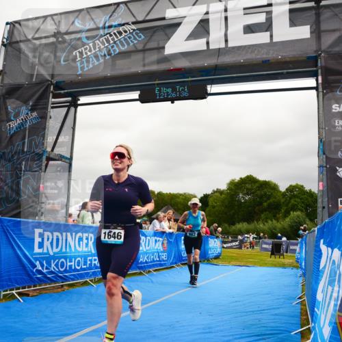 30.08.2026 - Elbe Triathlon Hamburg LAZAROV Photography http://msf.ph/oto/10088542 30.08.2026 12:26:37 Ziel 982, 1646 meine-sportfotos.de