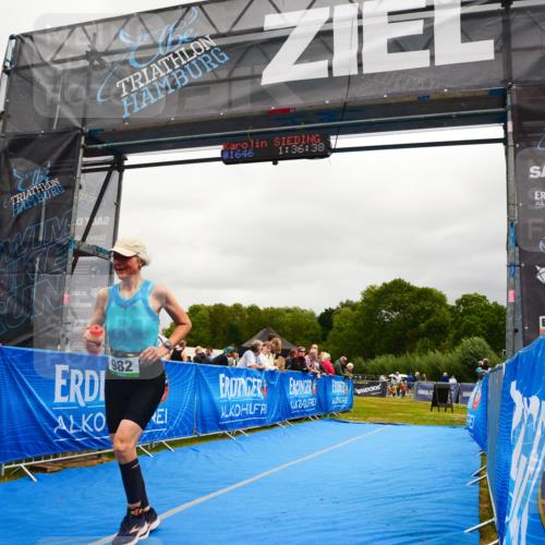 30.08.2026 - Elbe Triathlon Hamburg LAZAROV Photography http://msf.ph/oto/10088550 30.08.2026 12:26:39 Ziel 982, 1646 meine-sportfotos.de