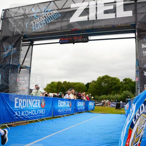 30.08.2026 - Elbe Triathlon Hamburg LAZAROV Photography http://msf.ph/oto/10088556 30.08.2026 12:26:52 Ziel 1628 meine-sportfotos.de