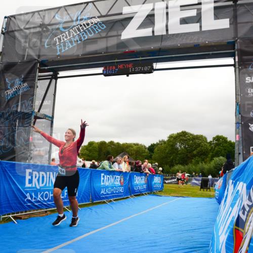 30.08.2026 - Elbe Triathlon Hamburg LAZAROV Photography http://msf.ph/oto/10088572 30.08.2026 12:27:11 Ziel 904, 1484 meine-sportfotos.de