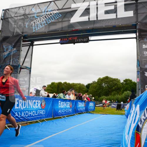 30.08.2026 - Elbe Triathlon Hamburg LAZAROV Photography http://msf.ph/oto/10088575 30.08.2026 12:27:11 Ziel 904, 1484 meine-sportfotos.de