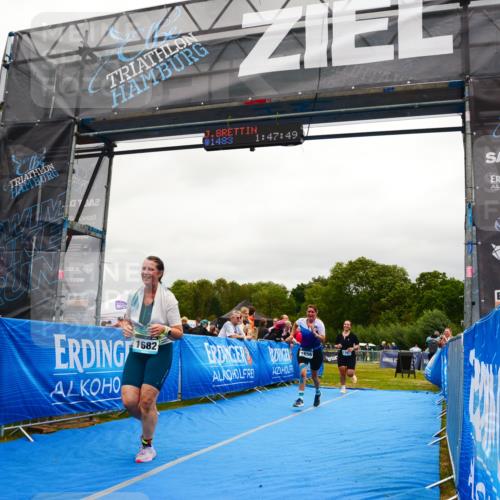 30.08.2026 - Elbe Triathlon Hamburg LAZAROV Photography http://msf.ph/oto/10088621 30.08.2026 12:27:52 Ziel 1567, 1656, 1661, 1682 meine-sportfotos.de