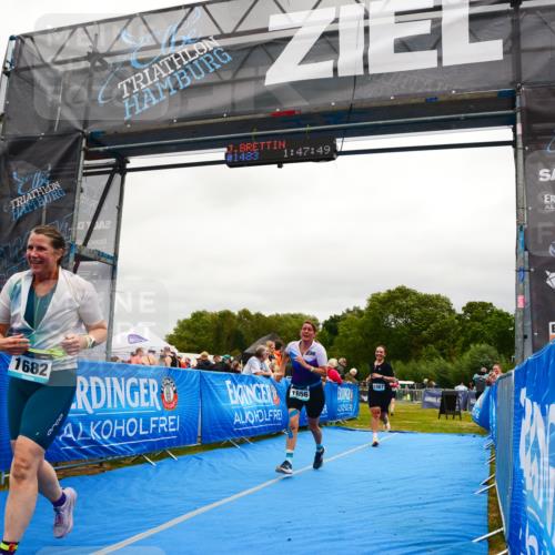 30.08.2026 - Elbe Triathlon Hamburg LAZAROV Photography http://msf.ph/oto/10088625 30.08.2026 12:27:53 Ziel 1567, 1656, 1661, 1682 meine-sportfotos.de