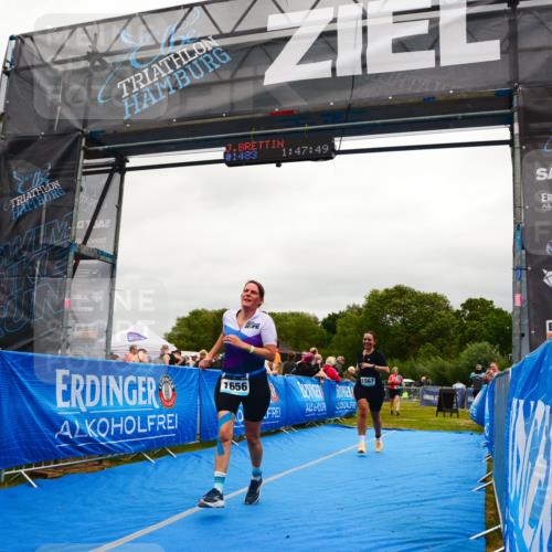 30.08.2026 - Elbe Triathlon Hamburg LAZAROV Photography http://msf.ph/oto/10088627 30.08.2026 12:27:54 Ziel 1567, 1656, 1661, 1682 meine-sportfotos.de