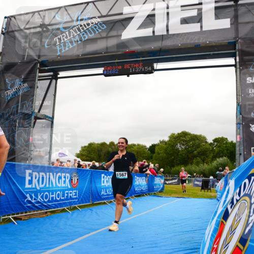 30.08.2026 - Elbe Triathlon Hamburg LAZAROV Photography http://msf.ph/oto/10088633 30.08.2026 12:27:55 Ziel 1567, 1656, 1661, 1682 meine-sportfotos.de