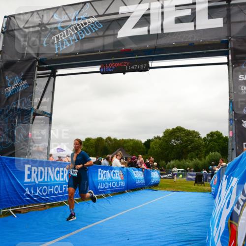 30.08.2026 - Elbe Triathlon Hamburg LAZAROV Photography http://msf.ph/oto/10088647 30.08.2026 12:28:07 Ziel 1190 meine-sportfotos.de