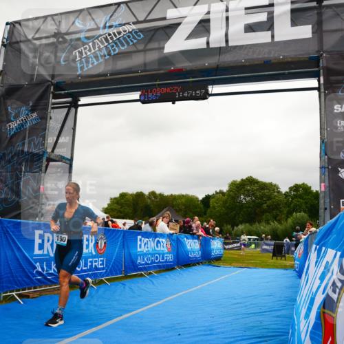 30.08.2026 - Elbe Triathlon Hamburg LAZAROV Photography http://msf.ph/oto/10088649 30.08.2026 12:28:07 Ziel 1190 meine-sportfotos.de