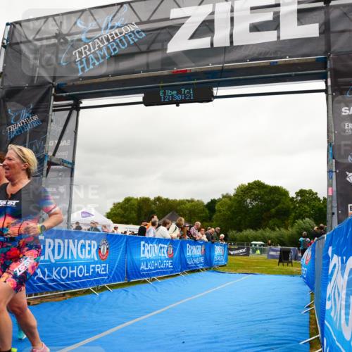 30.08.2026 - Elbe Triathlon Hamburg LAZAROV Photography http://msf.ph/oto/10088696 30.08.2026 12:30:23 Ziel 1474, 1713 meine-sportfotos.de