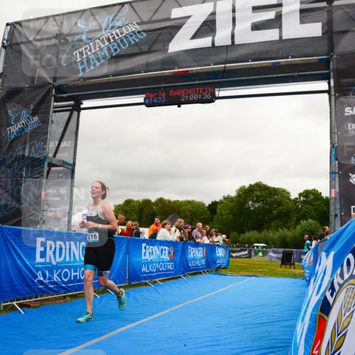 30.08.2026 - Elbe Triathlon Hamburg LAZAROV Photography http://msf.ph/oto/10088709 30.08.2026 12:31:29 Ziel 1616 meine-sportfotos.de