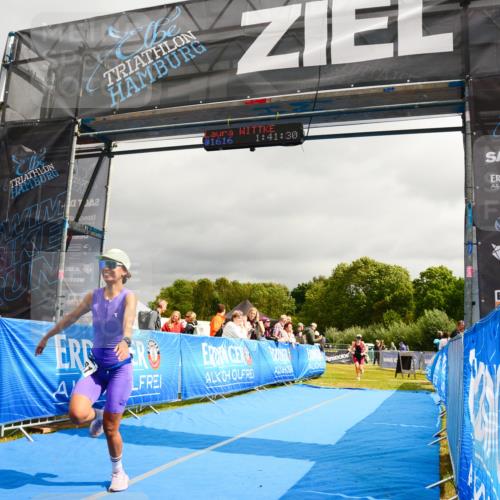 30.08.2026 - Elbe Triathlon Hamburg LAZAROV Photography http://msf.ph/oto/10088717 30.08.2026 12:31:53 Ziel 1591, 1644 meine-sportfotos.de