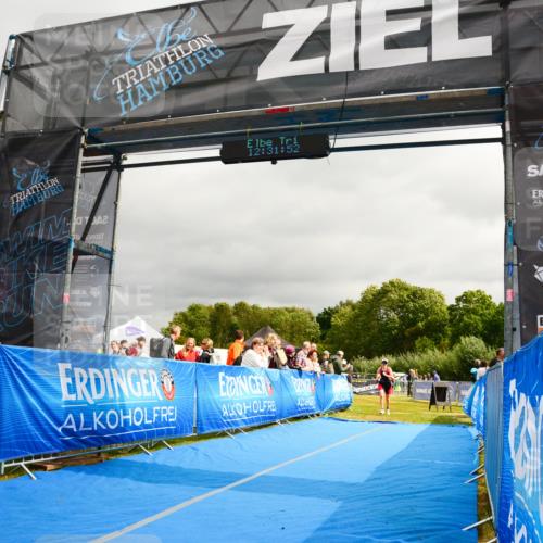 30.08.2026 - Elbe Triathlon Hamburg LAZAROV Photography http://msf.ph/oto/10088720 30.08.2026 12:31:53 Ziel 1591, 1644 meine-sportfotos.de